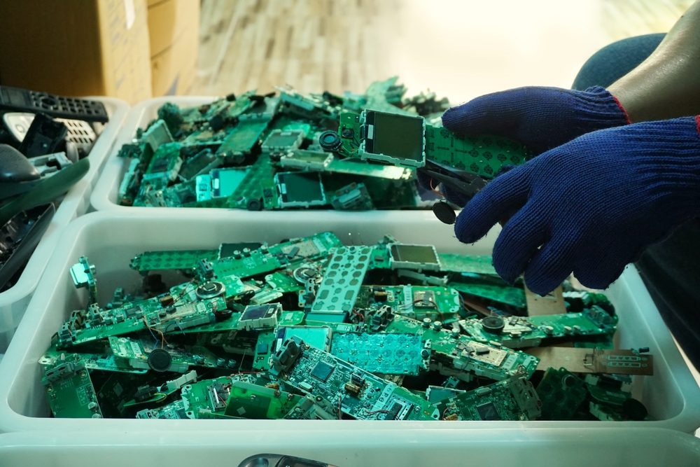 why is recycling e waste so difficult