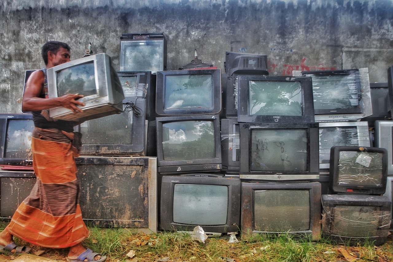 which city in bangladesh is a hub for electronic manufacturing contributing to e waste